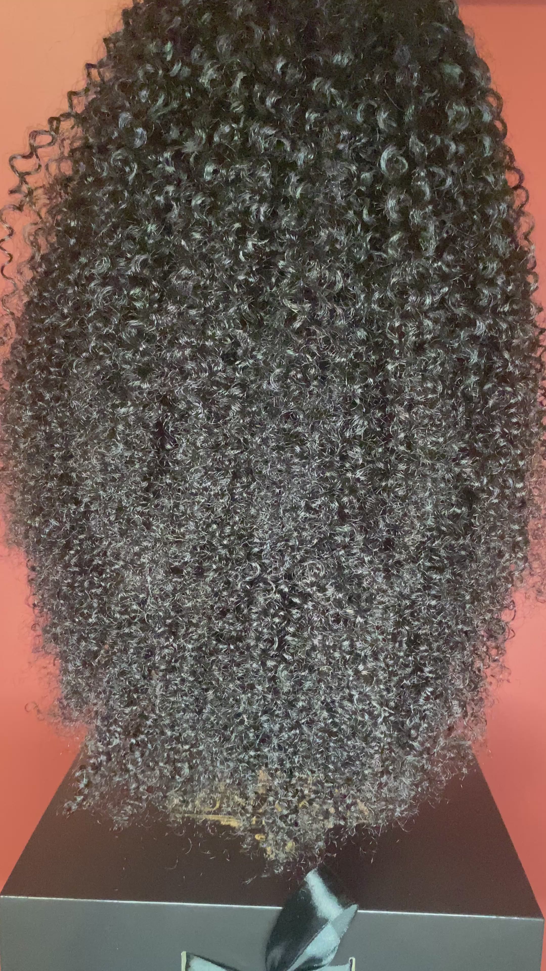 - FLEURINE - Afro Curly - à partir de 295,00€